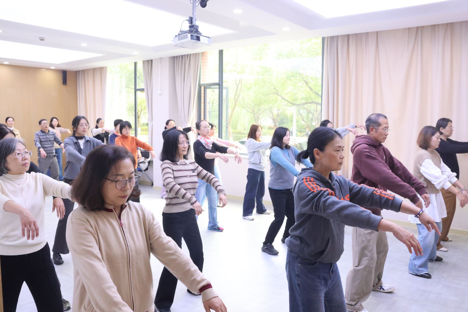 工会退管丨承传统文化，焕身心活力——beat365在线唯一官网工会举办太极拳培训活动